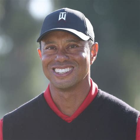 Tiger Woods: Biography, Golfer, Professional Athlete.